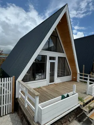 A-frame Cabin — cottage/house, v. Bosteri