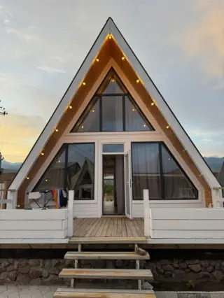 A-frame Cabin — cottage/house, v. Bosteri