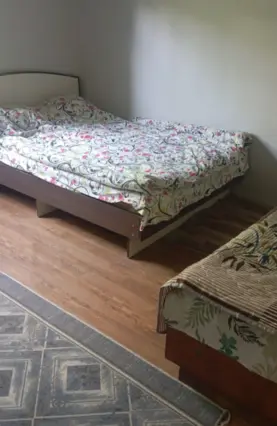 Guesthouse — guest house, v. Kara-Oy