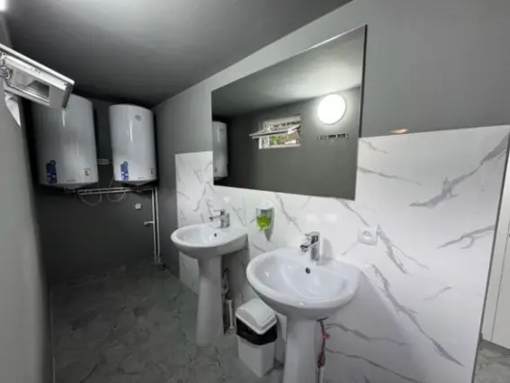 Койко-место в Мужском номере — bed space, Bishkek