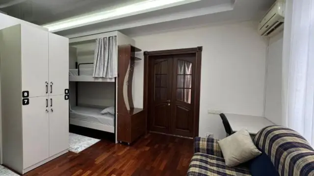 Мужская 12-местная комната — bed space, Bishkek