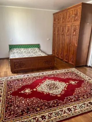 Double Room Ton — room, v. Ton