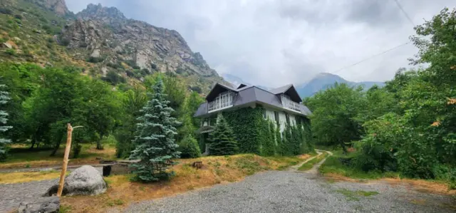 Triple Suite — room, Toktogul