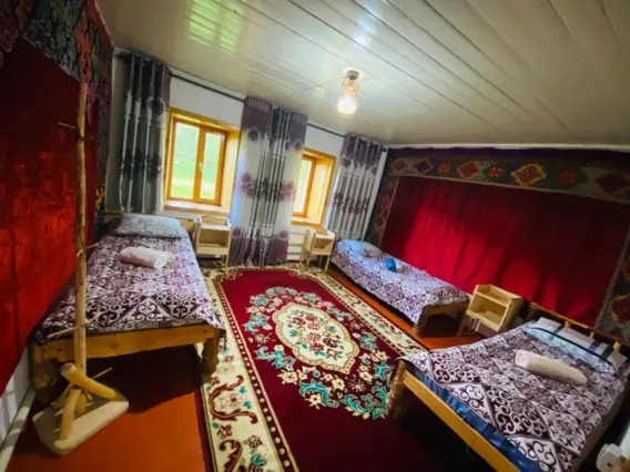 Triple Room — room, v. Karool-Debe