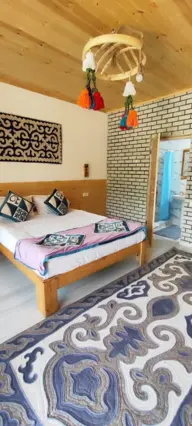 Guesthouse Zhekshen — қонақ үй, Қароол-Дөбө