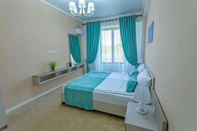 Deluxe 2-Bedroom • 5 гостей — квартира, Бишкек