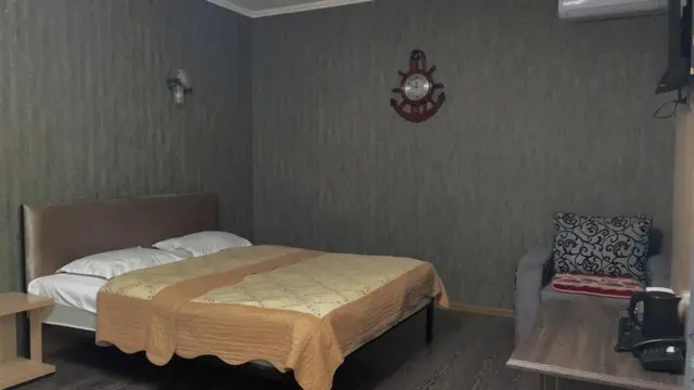 Vizit Hotel — hotel, Bishkek
