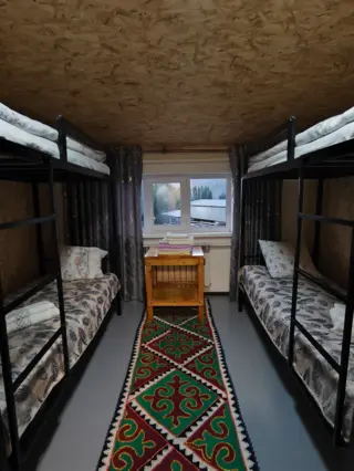 Четырёхместный номер — room, v. Kara-Debe