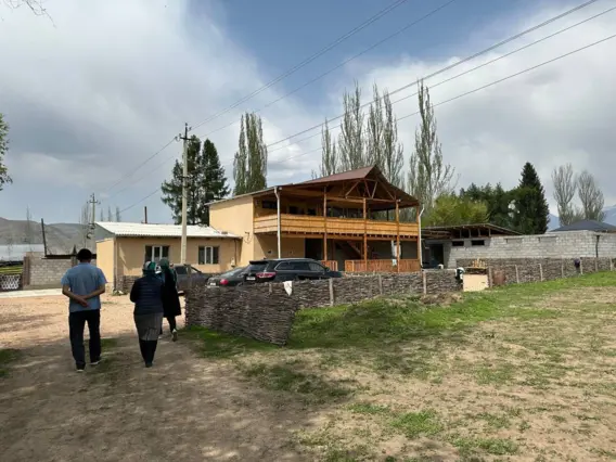 Kanat Guest House — guest house, v. Tar-Suu