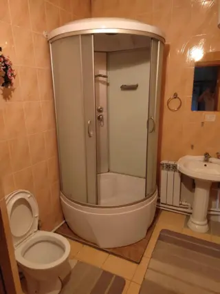 Quadruple Suite (Family Lux) — room, Bishkek