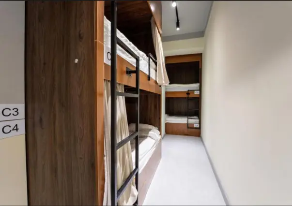 Койко-место в общем номере для женщин и мужчин Qlife Hostel — bed space, Bishkek