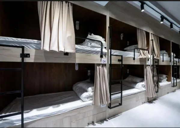 Койко-место в общем номере для женщин и мужчин Qlife Hostel — bed space, Bishkek