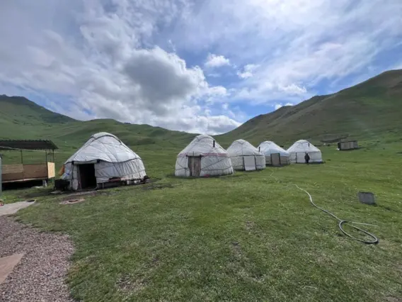 Четырехместная Юрта — юрта, оз. Сон Куль