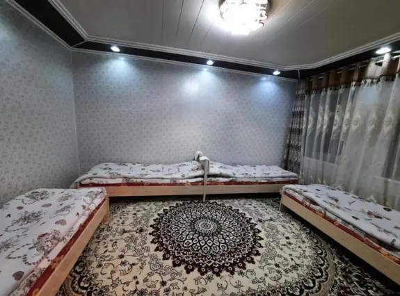 Четырехместный номер — room, Sary-Tash
