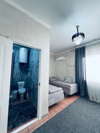 Double Standard Room — room, Talas