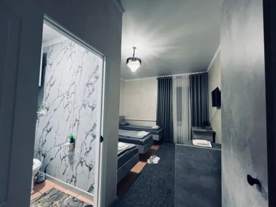 Quadruple Room — room, Talas