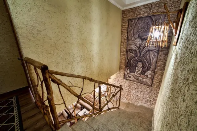 Ethno Hotel Osh — hôtel, Och