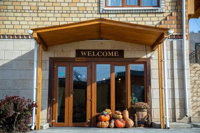 Ethno Hotel Osh — hôtel, Och