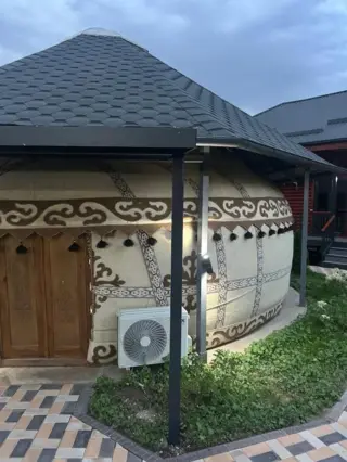 Семейный номер в Караколе — room, Karakol