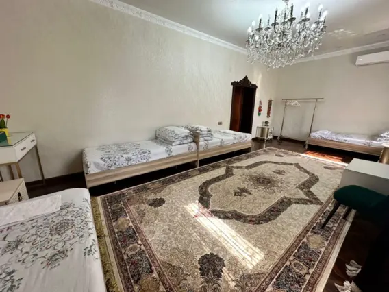 Четырёхместный номер в Sultan Saray — room, Osh