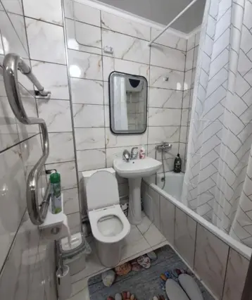 3-kichik tumandagi ikki xonali kvartira — kvartira, Bishkek