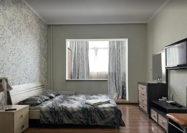 One-room apartment in the 5th microdistrict — apartment, Bishkek