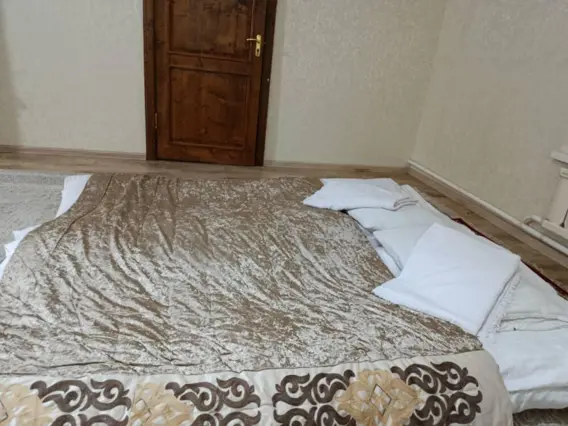 Double Room — room, Emgekchil v.
