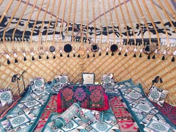 Double Yurt — room, Emgekchil v.