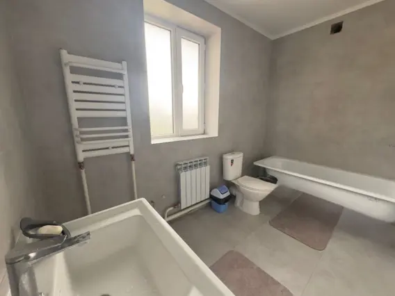 Одно койко-место — bed space, At-Bashi
