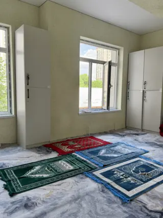 Одно койко место — bed space, Bishkek