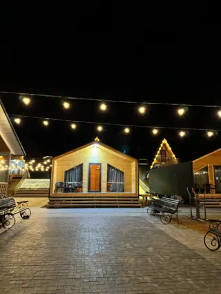 Зона отдыха "Nest House" — зона отдыха, с. Тон