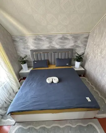 Chambre Double — chambre, Kazarman