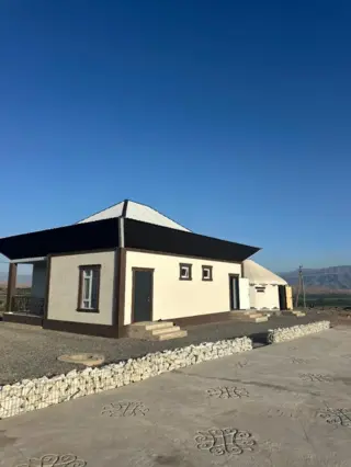 «Чынар» конок үйү — мейманкана, Арал а.