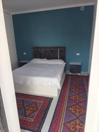 Екі кісілік бөлме — нөмір, Арал