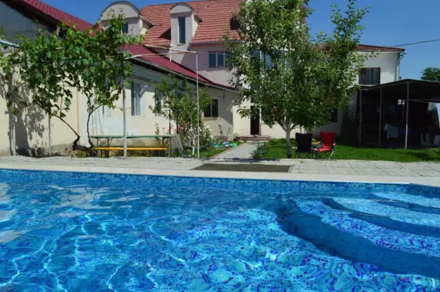 Tunduk Hostel — guest house, Bishkek