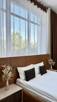 Caravan Hotel — hôtel, Karakol