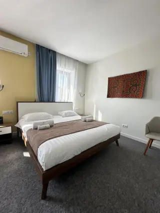 Deluxe Double Room — room, Karakol