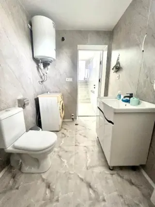 Трехместный номер — номер, Каракол