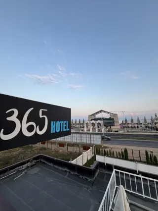 365 HOTEL — hotel, v. Baktyu-Dolonotu