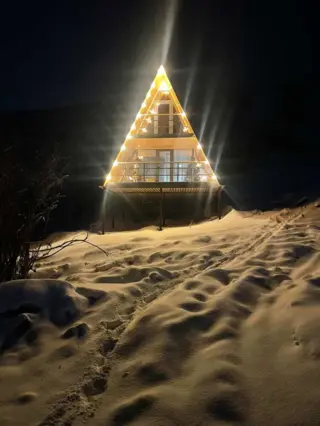 A-Frame рядом с горнолыжной — коттедж/дом, Каракол