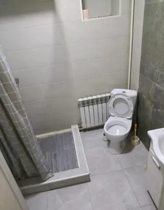Chambre Triple — chambre, Karakol