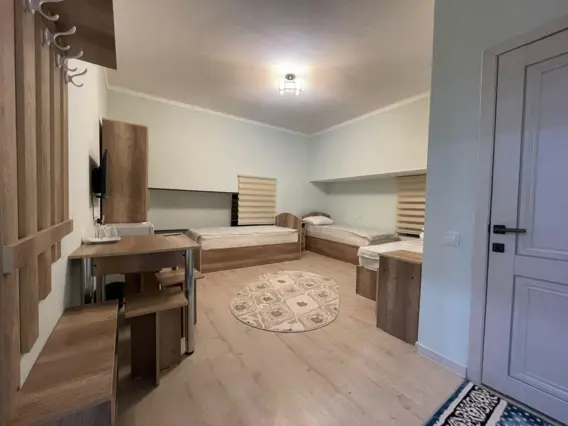 Triple Room — room, Kerben