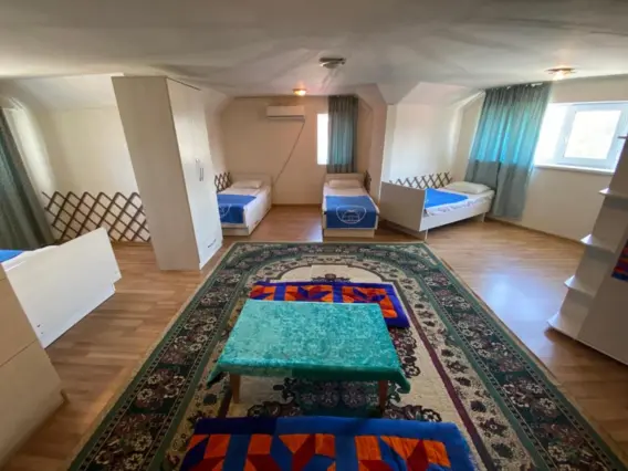 Одно койко-место — bed space, Bishkek