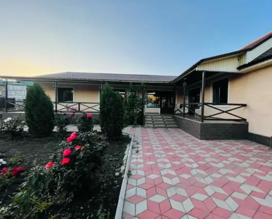 Voyage Guesthouse — guest house, Karakol