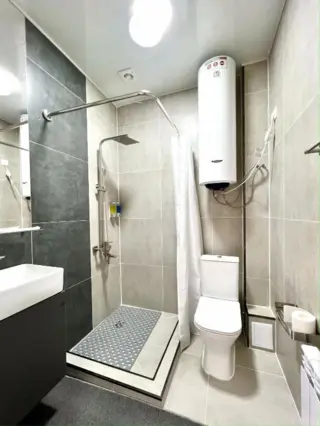 Suncor Hotel — hôtel, Karakol