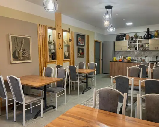 Трёхместный семейный номер — Biyik House — room, Karakol