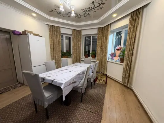 Hostel Warm house — auberge de jeunesse, Karakol