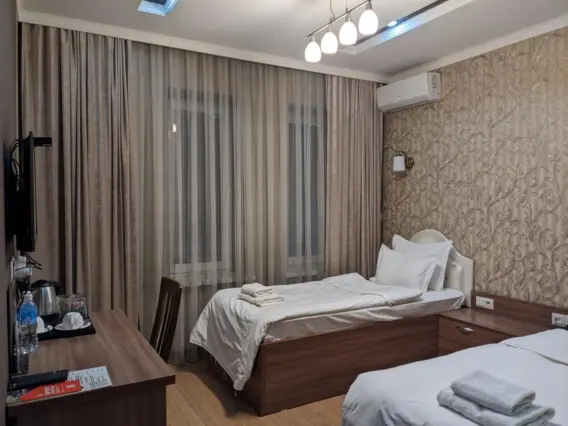 Lits jumeaux — chambre, Bichkek