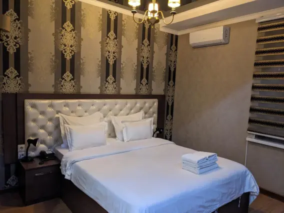 Deluxe — xona, Bishkek