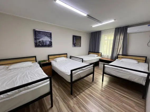 Одно койко-место — bed space, Osh